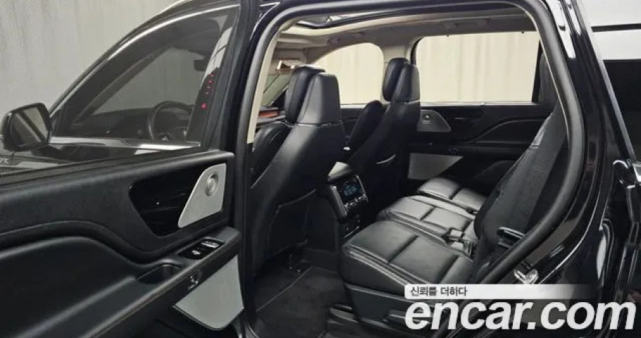 Lincoln Aviator 