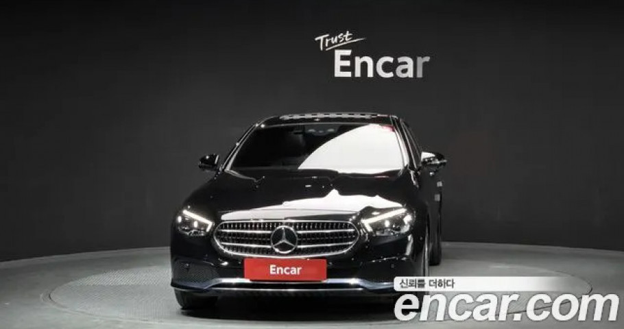 Mercedes-Benz E-Class 