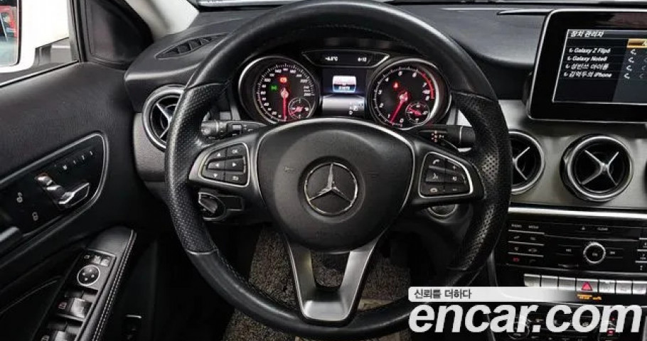 Mercedes-Benz Gla-Class 