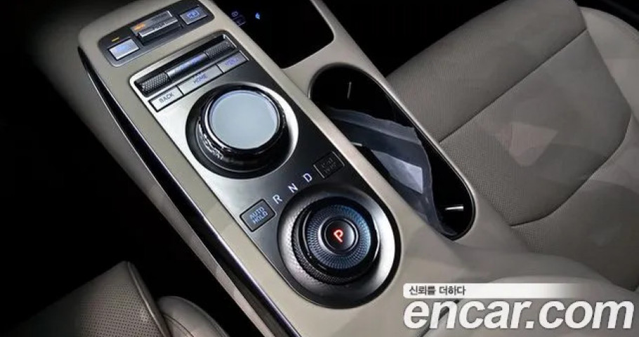 Genesis Gv70 
