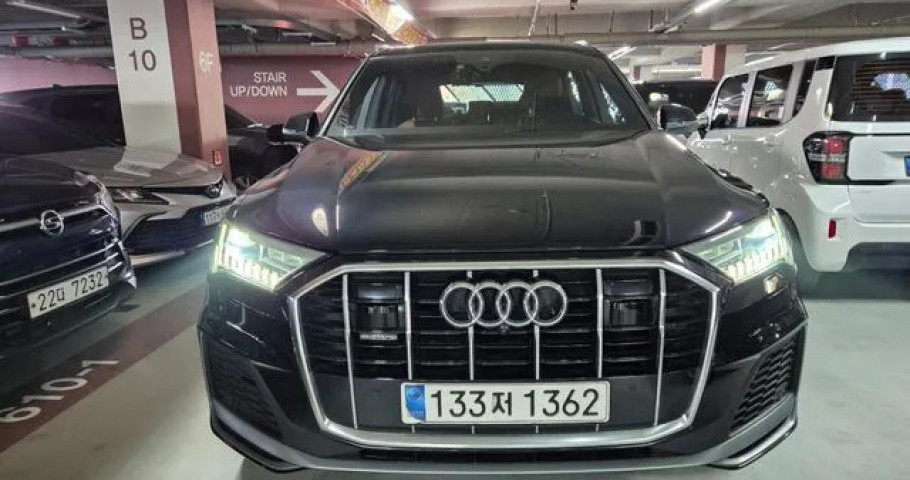 Audi Q7 