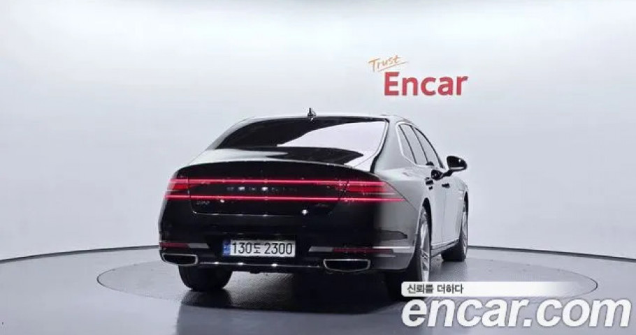 Genesis G90 