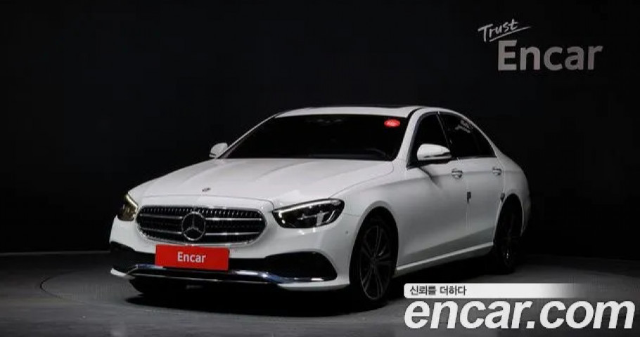 Mercedes-Benz E-Class 