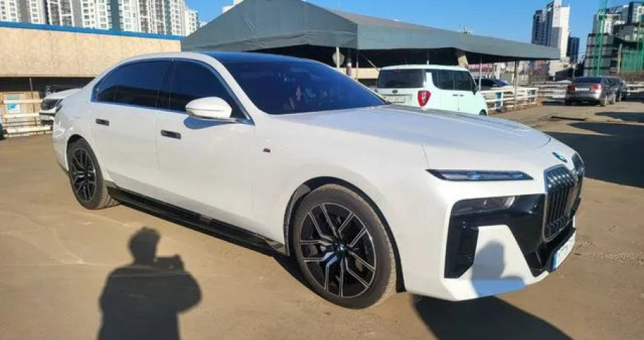 Bmw 7-Series 