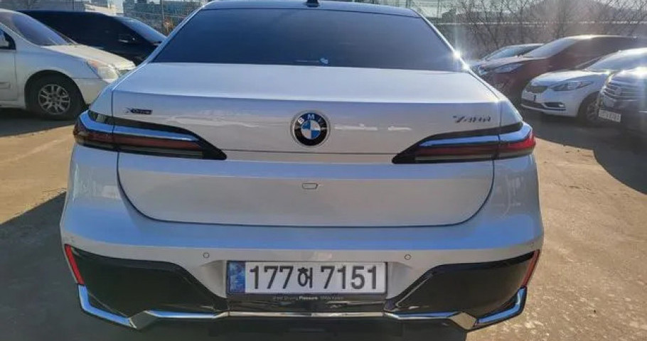 Bmw 7-Series 