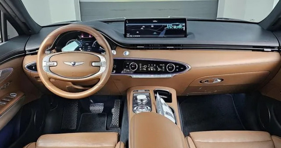 Genesis Gv70 
