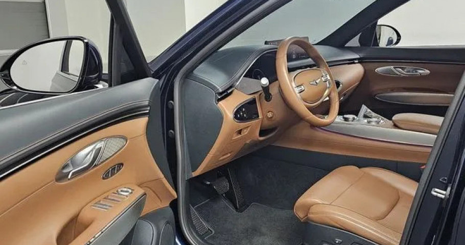 Genesis Gv70 