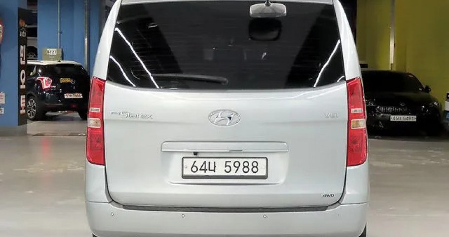 Hyundai Starex 