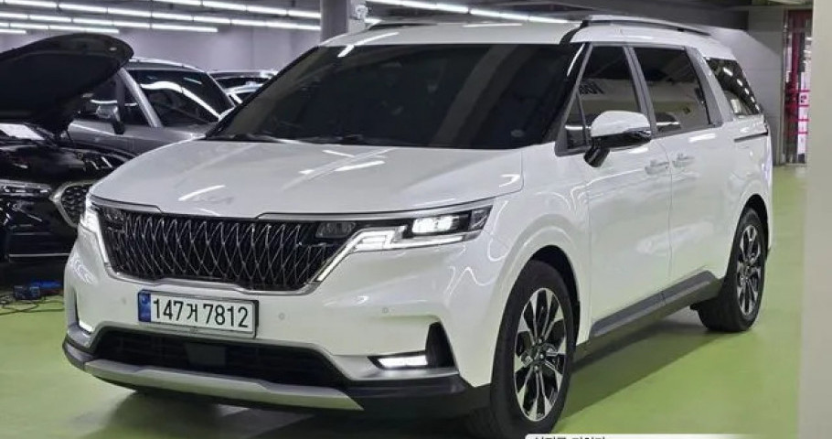 Kia Carnival 