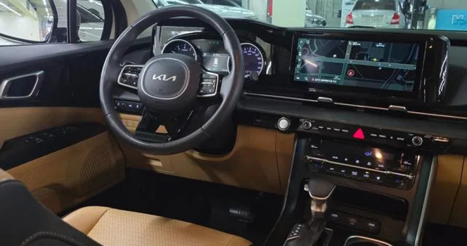 Kia Carnival 