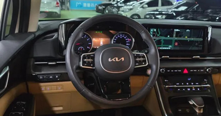 Kia Carnival 