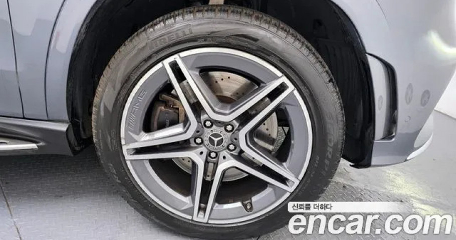Mercedes-Benz Gls-Class 