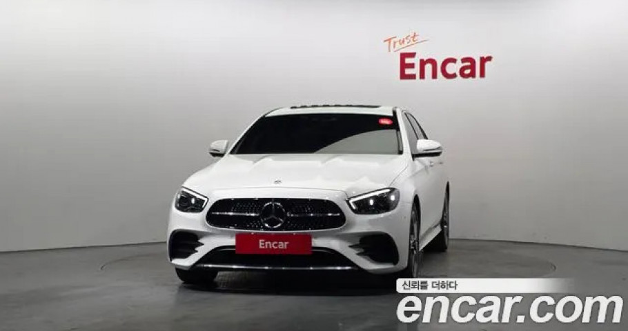 Mercedes-Benz E-Class 