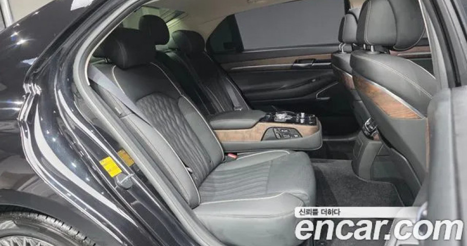 Genesis G90 