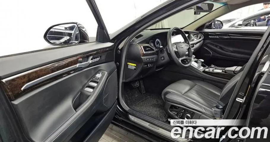 Genesis G90 