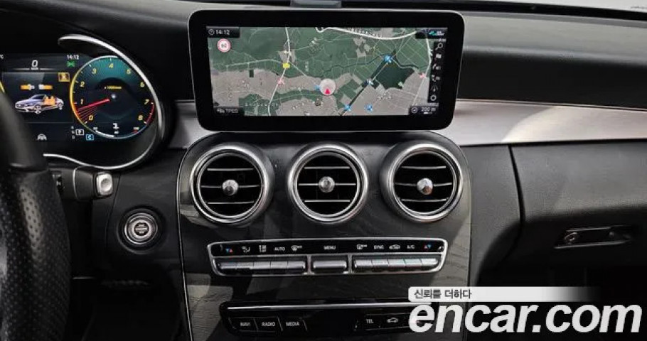 Mercedes-Benz C-Class 