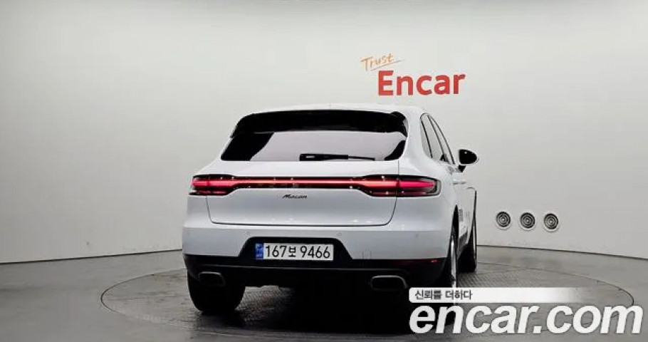 Porsche Macan 
