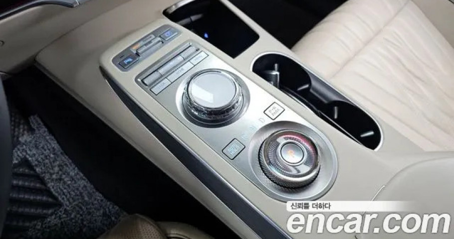 Genesis Gv70 