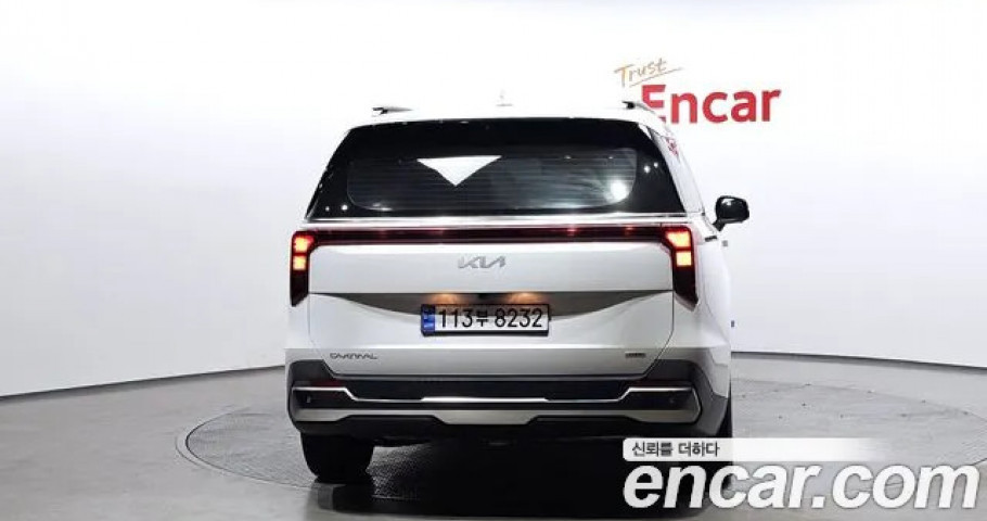 Kia Carnival 