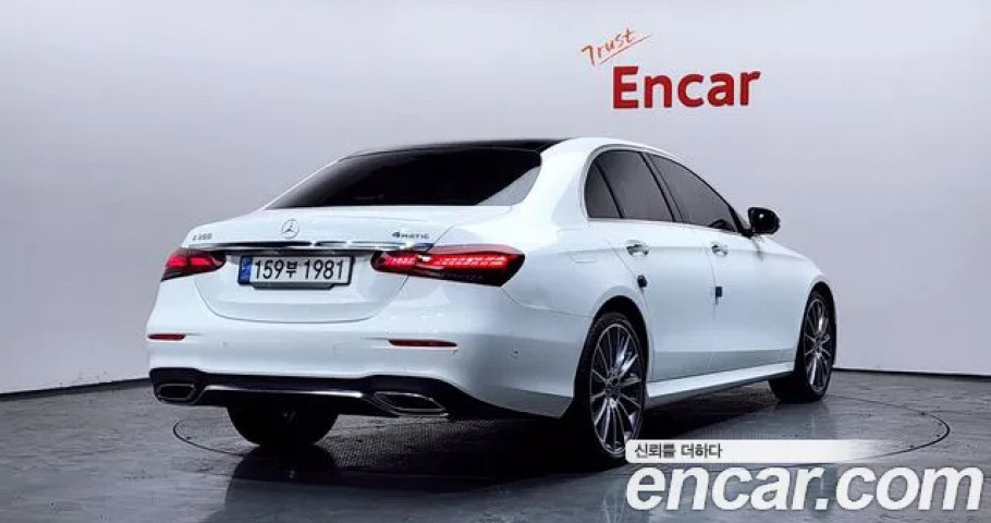 Mercedes-Benz E-Class 