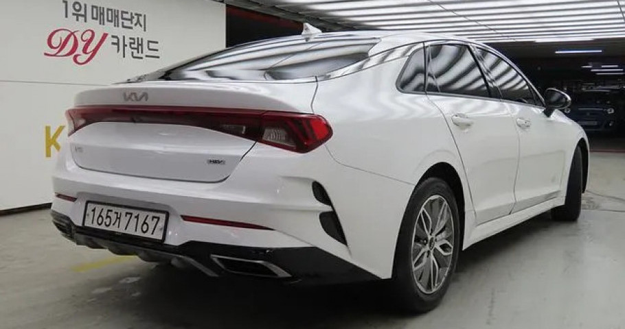 Kia K5 