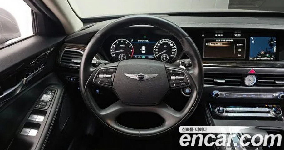 Genesis G90 