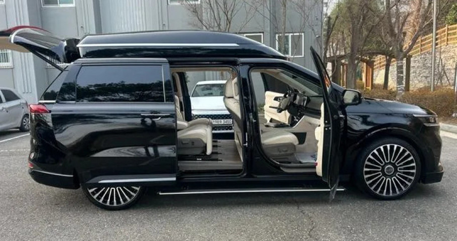 Kia Carnival 