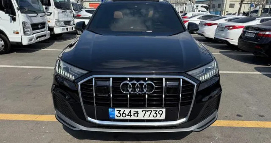 Audi Q7 