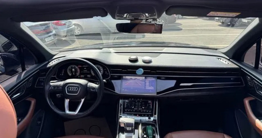 Audi Q7 