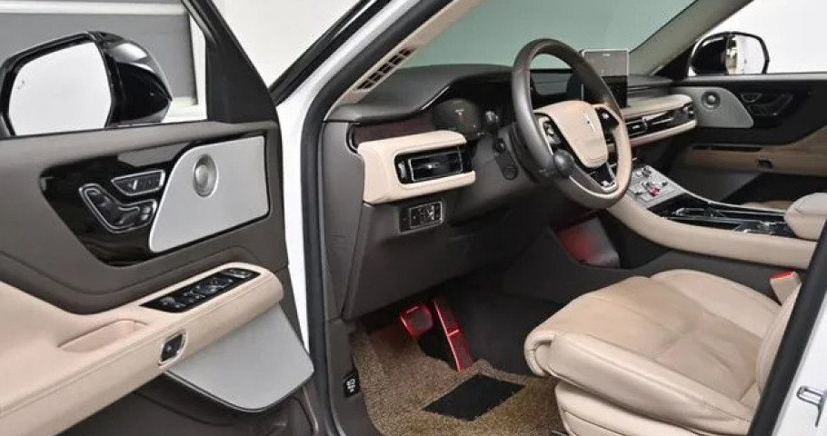 Lincoln Aviator 