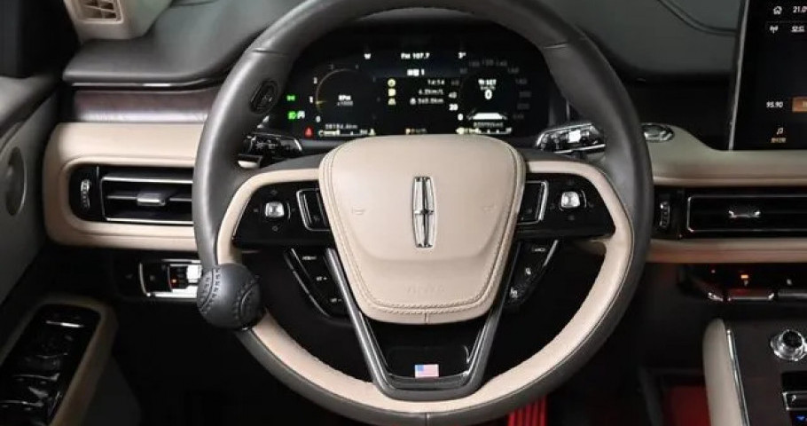 Lincoln Aviator 