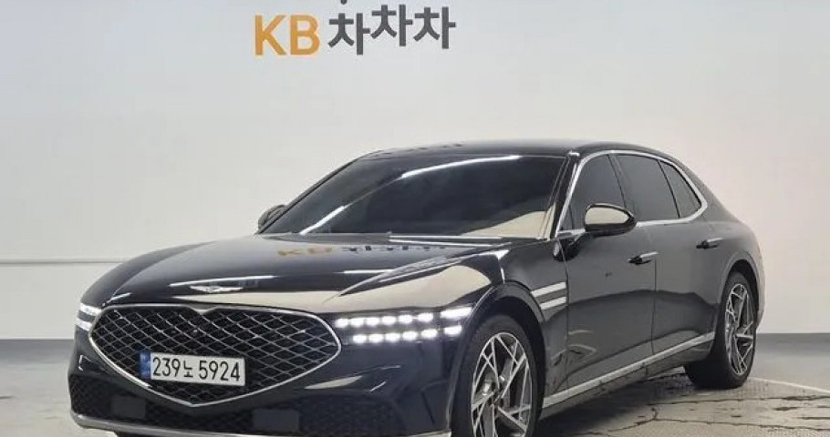 Genesis G90 
