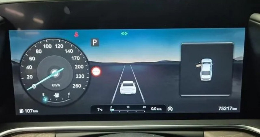 Genesis G90 
