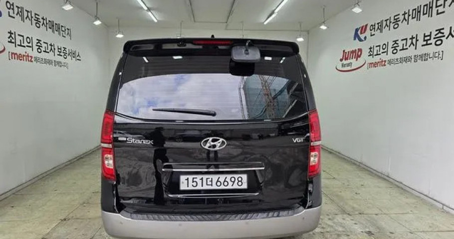 Hyundai Starex 