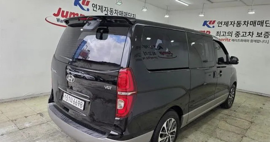 Hyundai Starex 