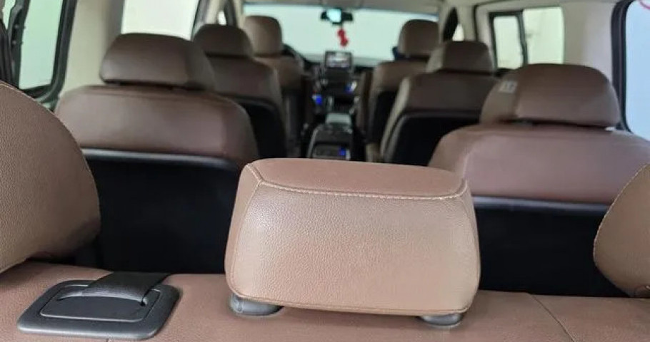 Hyundai Starex 