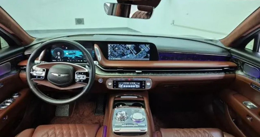 Genesis G90 