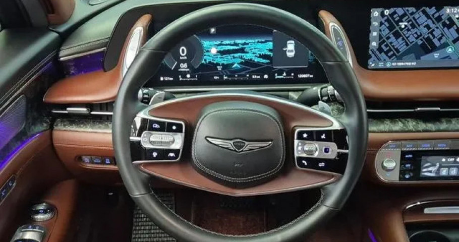 Genesis G90 