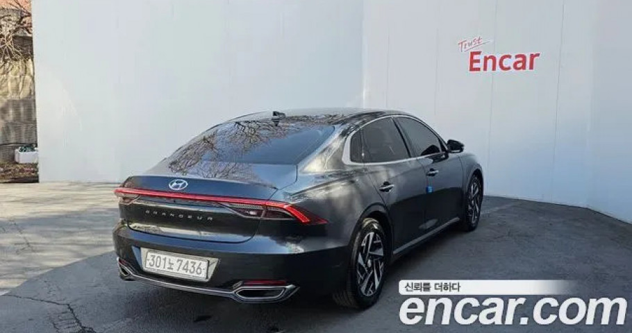 Hyundai Grandeur 