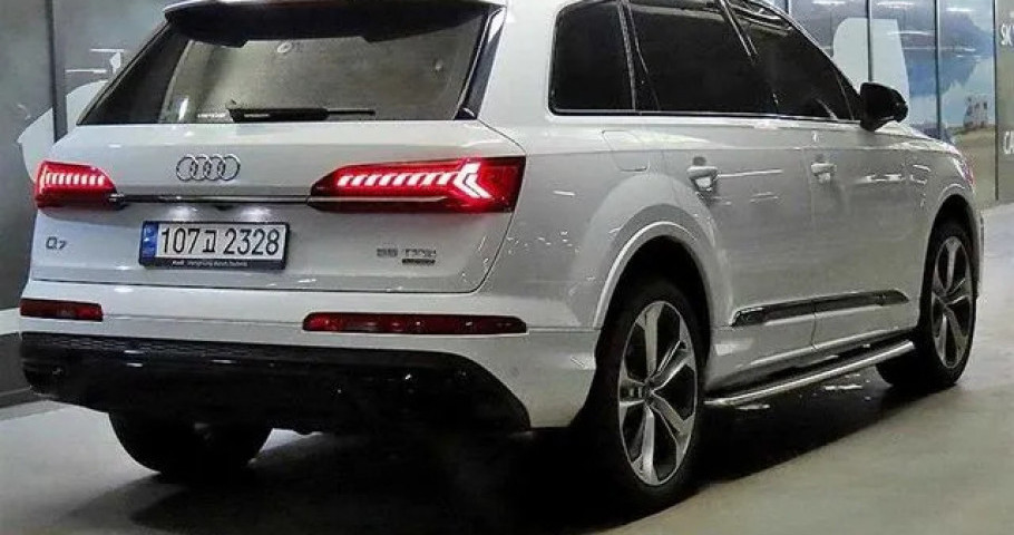 Audi Q7 