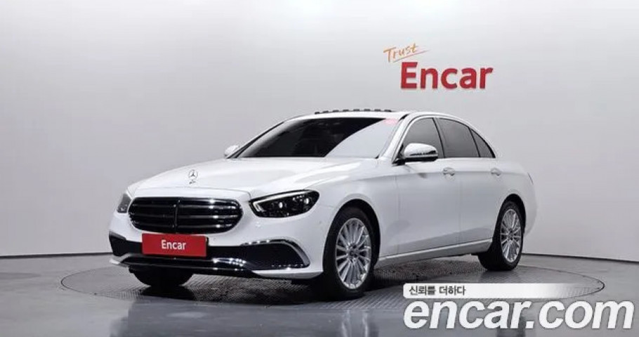 Mercedes-Benz E-Class 