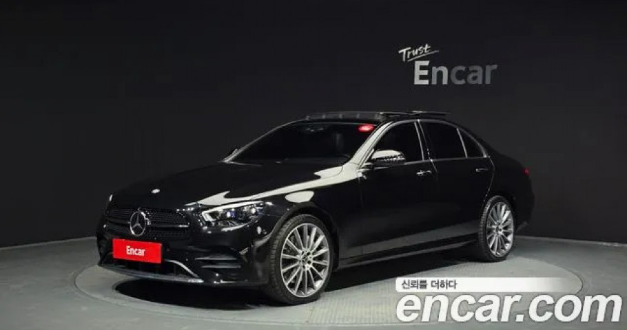 Mercedes-Benz E-Class 