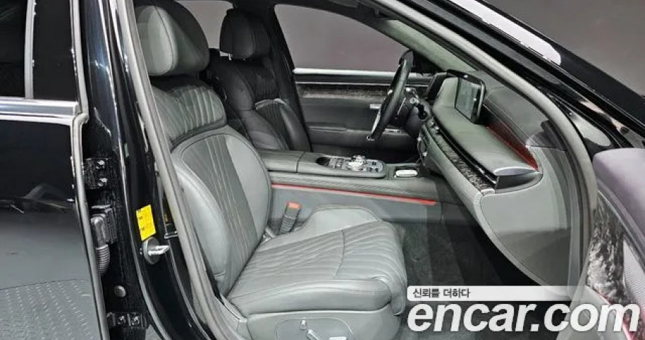 Genesis G90 