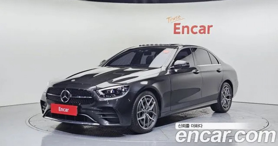 Mercedes-Benz E-Class 