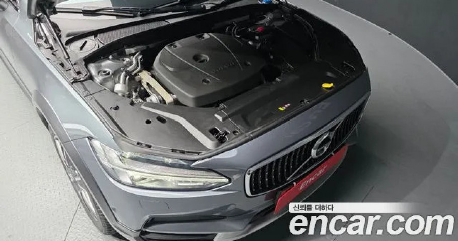 Volvo V90 