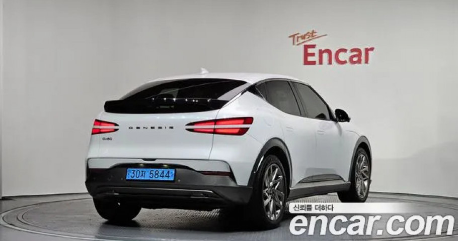 Genesis Gv60 