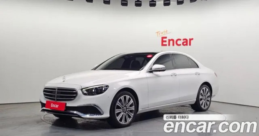 Mercedes-Benz E-Class 