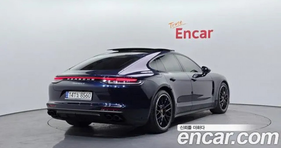 Porsche Panamera 