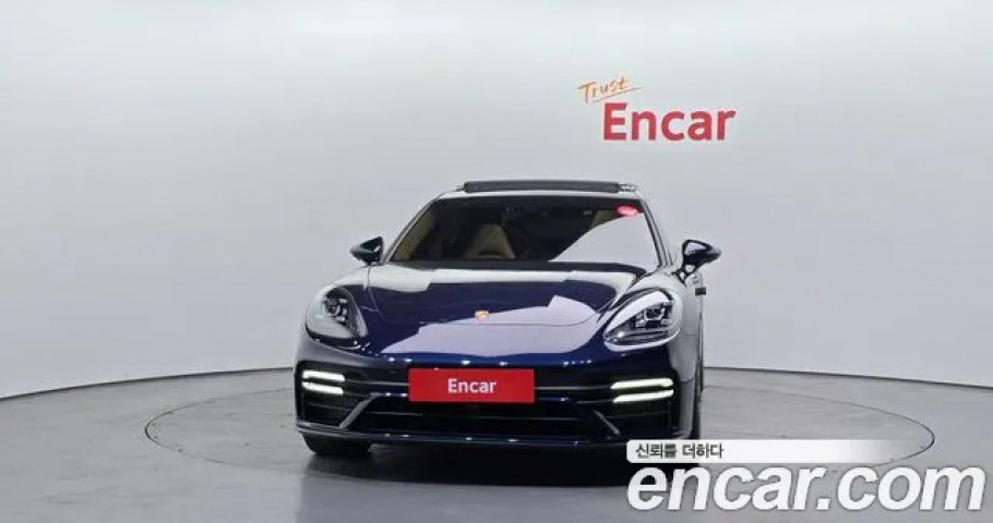 Porsche Panamera 