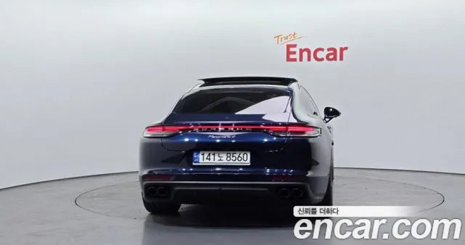 Porsche Panamera 